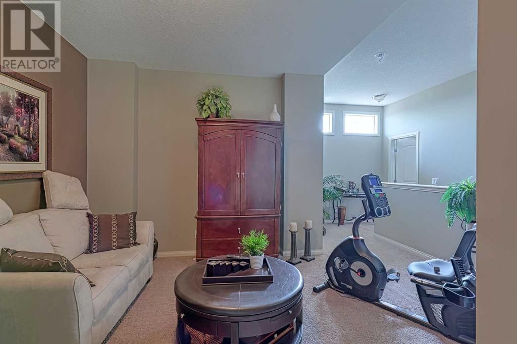 223 SUNSET SQUARE Image 22