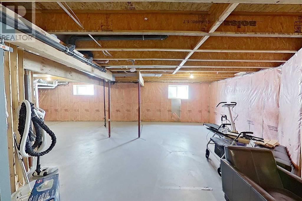 223 SUNSET SQUARE Image 34