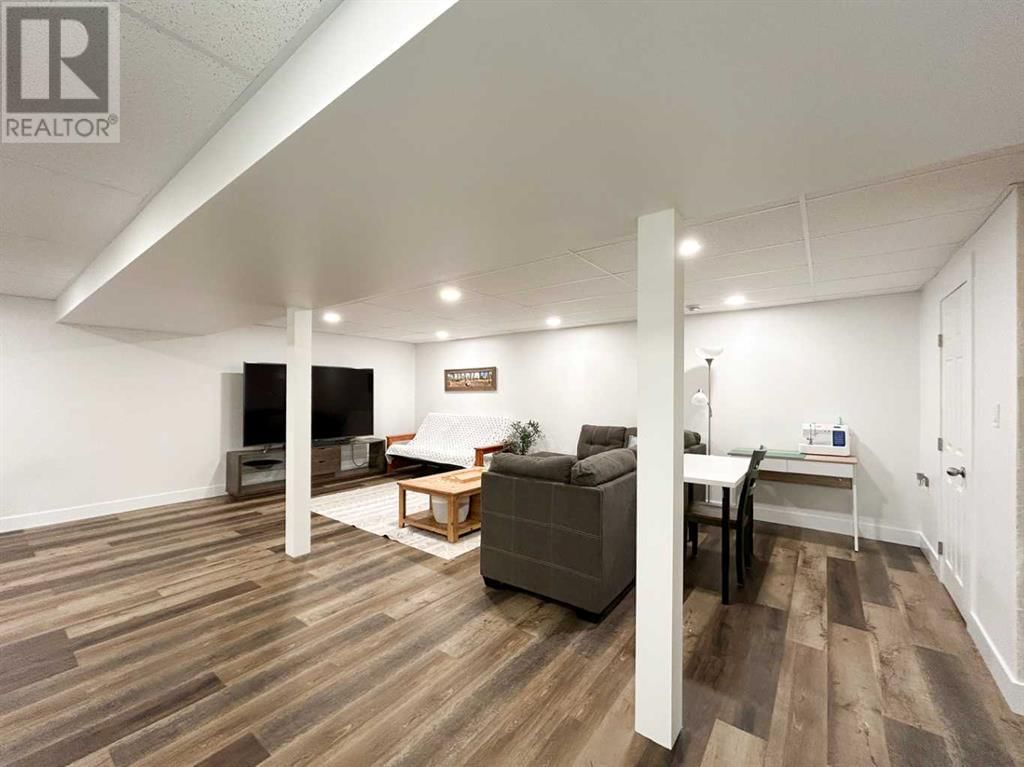 613 BEACON HILL DRIVE Image 24