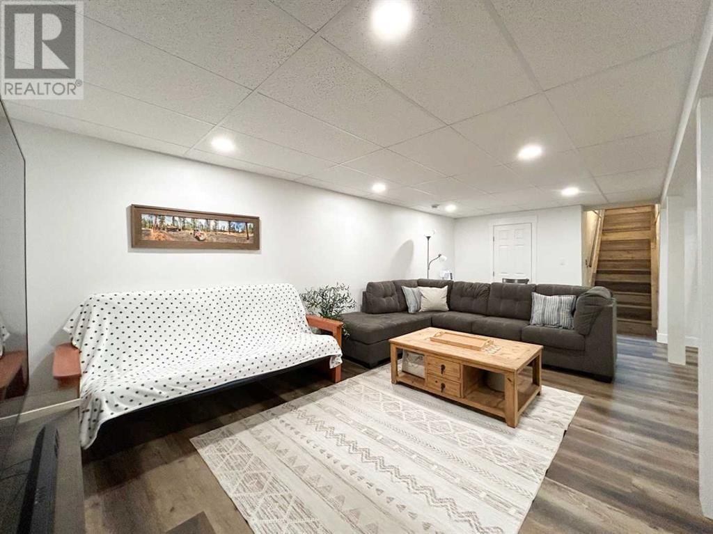 613 BEACON HILL DRIVE Image 33
