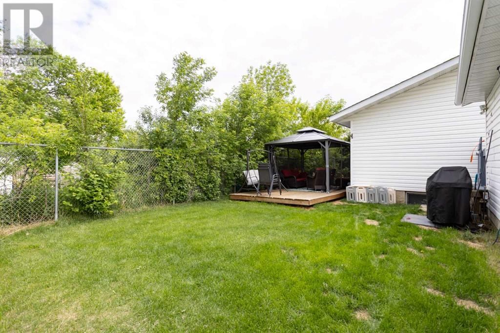613 BEACON HILL DRIVE Image 36