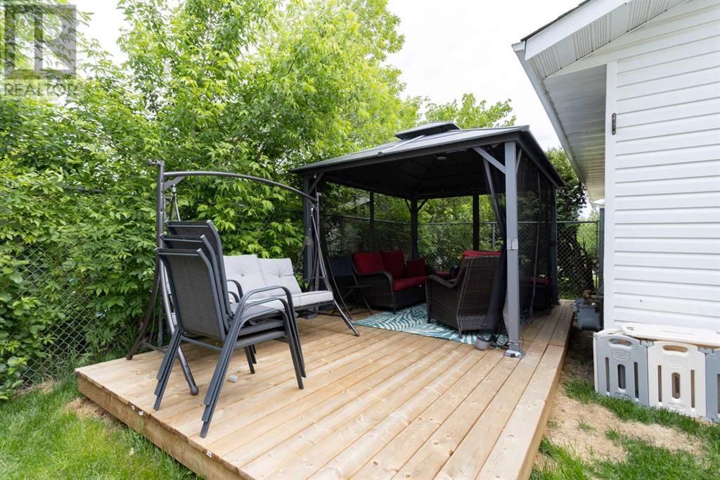 613 BEACON HILL DRIVE Image 37