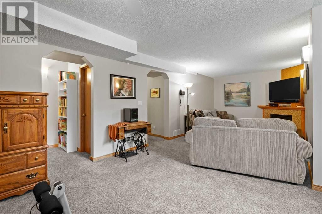 103 DIAMOND COURT SOUTHEAST Image 35