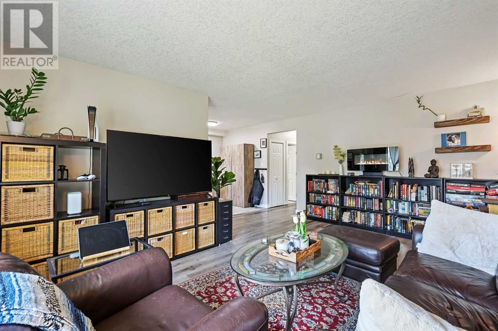 8239 ELBOW DRIVE SOUTHWEST Image 3