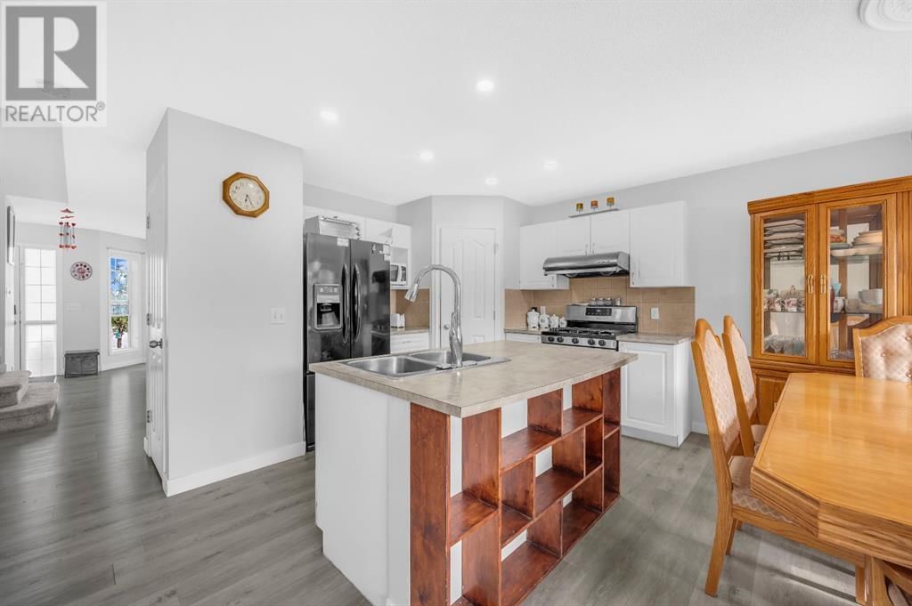 14 TARINGTON PLACE NORTHEAST Image 10