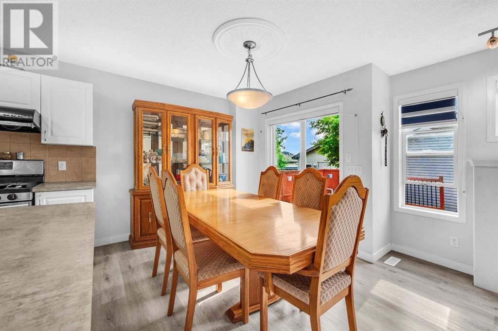 14 TARINGTON PLACE NORTHEAST Image 13
