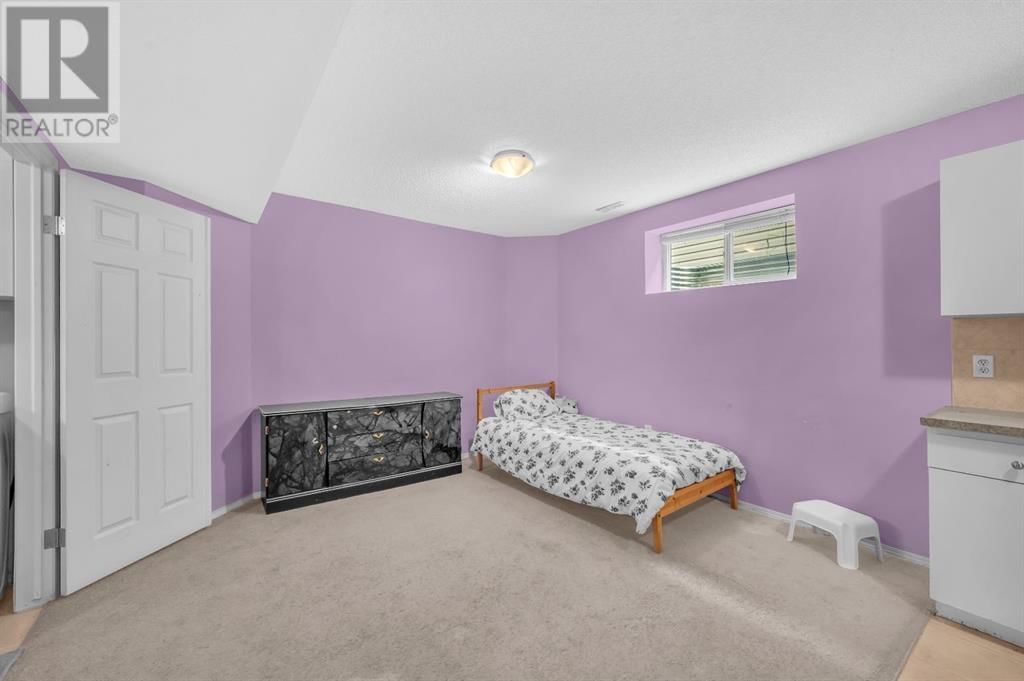 14 TARINGTON PLACE NORTHEAST Image 32