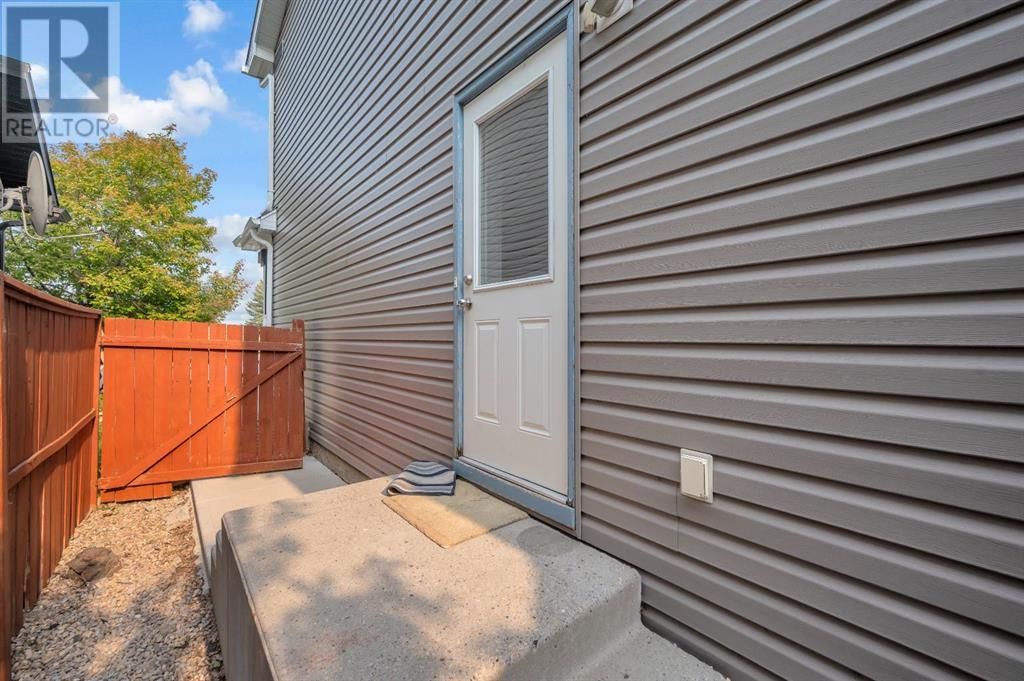 14 TARINGTON PLACE NORTHEAST Image 40