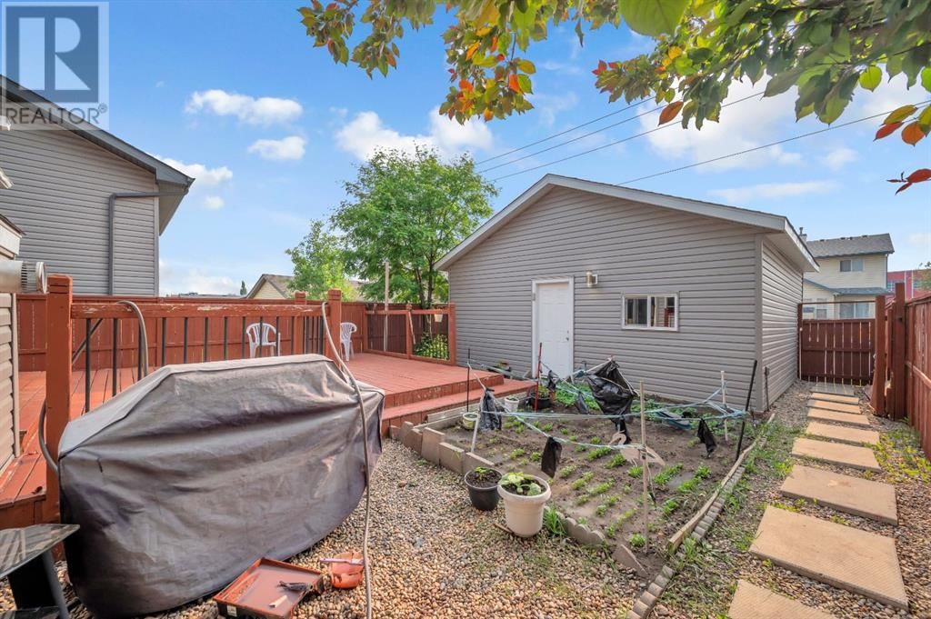 14 TARINGTON PLACE NORTHEAST Image 41