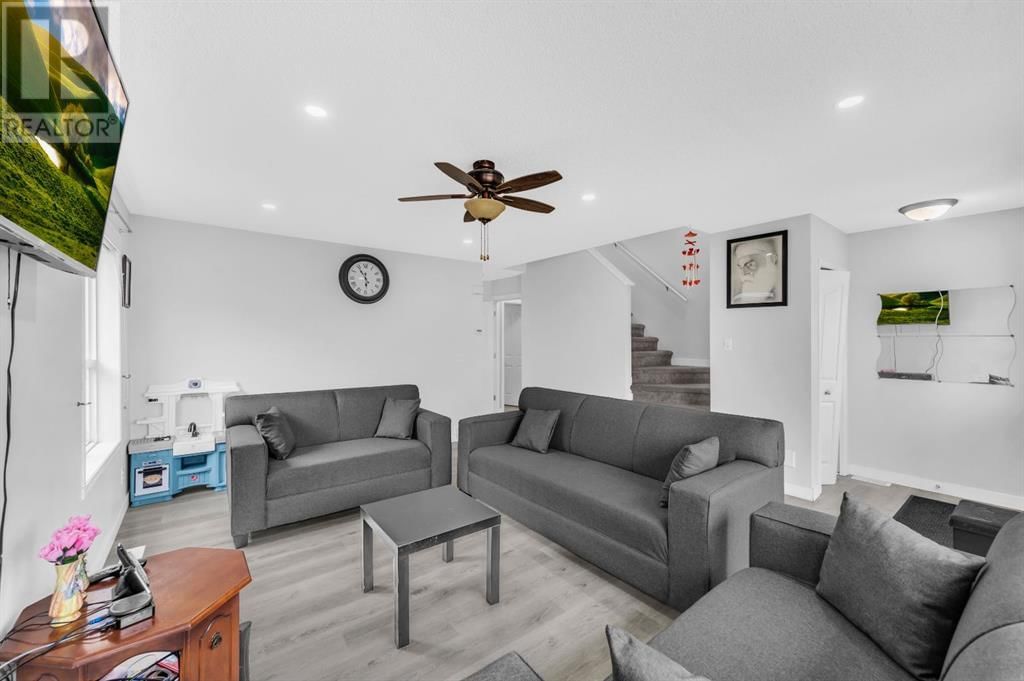 14 TARINGTON PLACE NORTHEAST Image 7