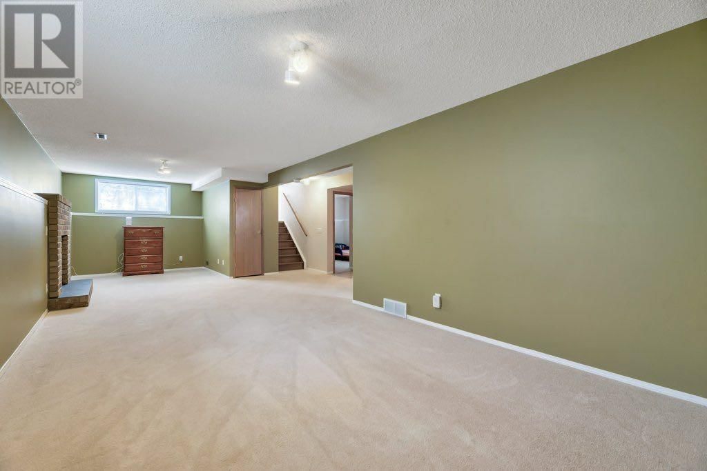 233 HARVEST GLEN PLACE NORTHEAST Image 21