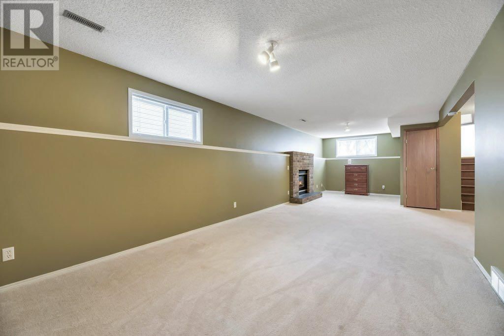 233 HARVEST GLEN PLACE NORTHEAST Image 22