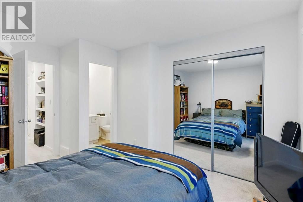 1223 MCLEOD AVENUE Image 18