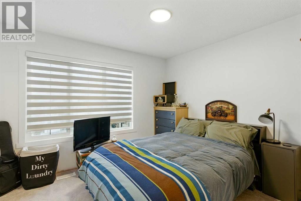 1223 MCLEOD AVENUE Image 20