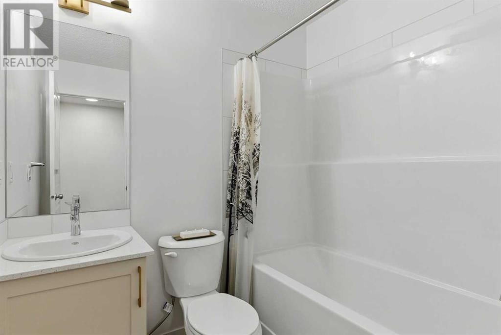 1223 MCLEOD AVENUE Image 21