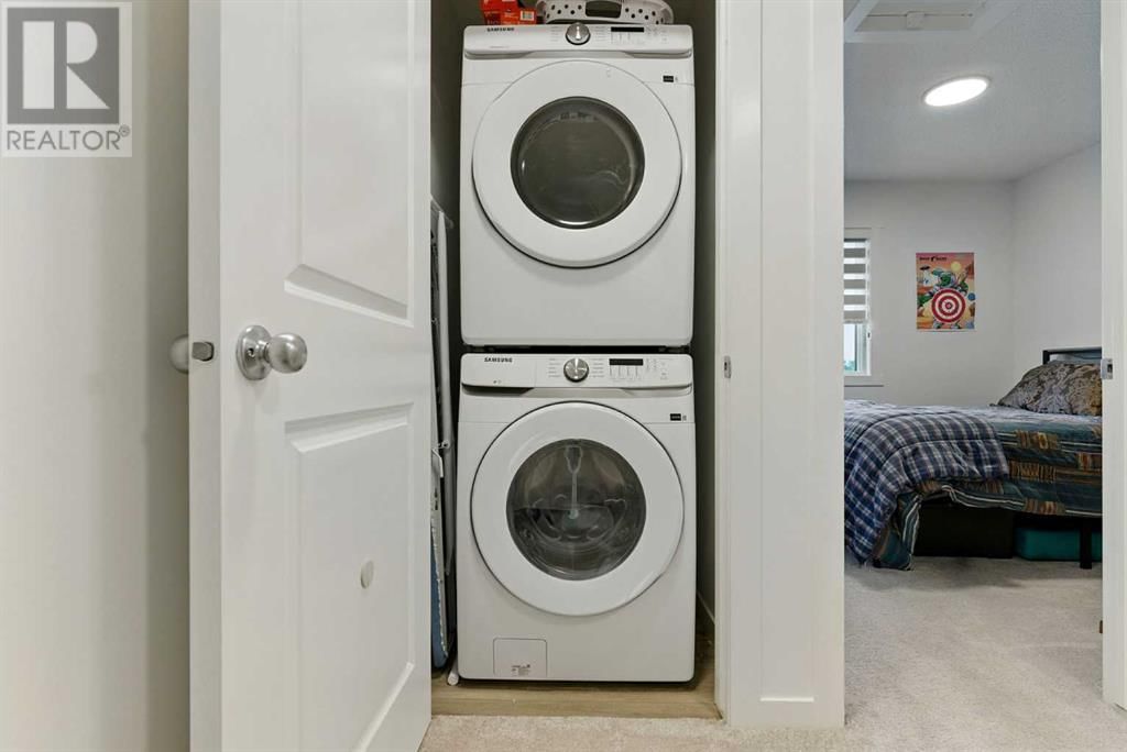 1223 MCLEOD AVENUE Image 22