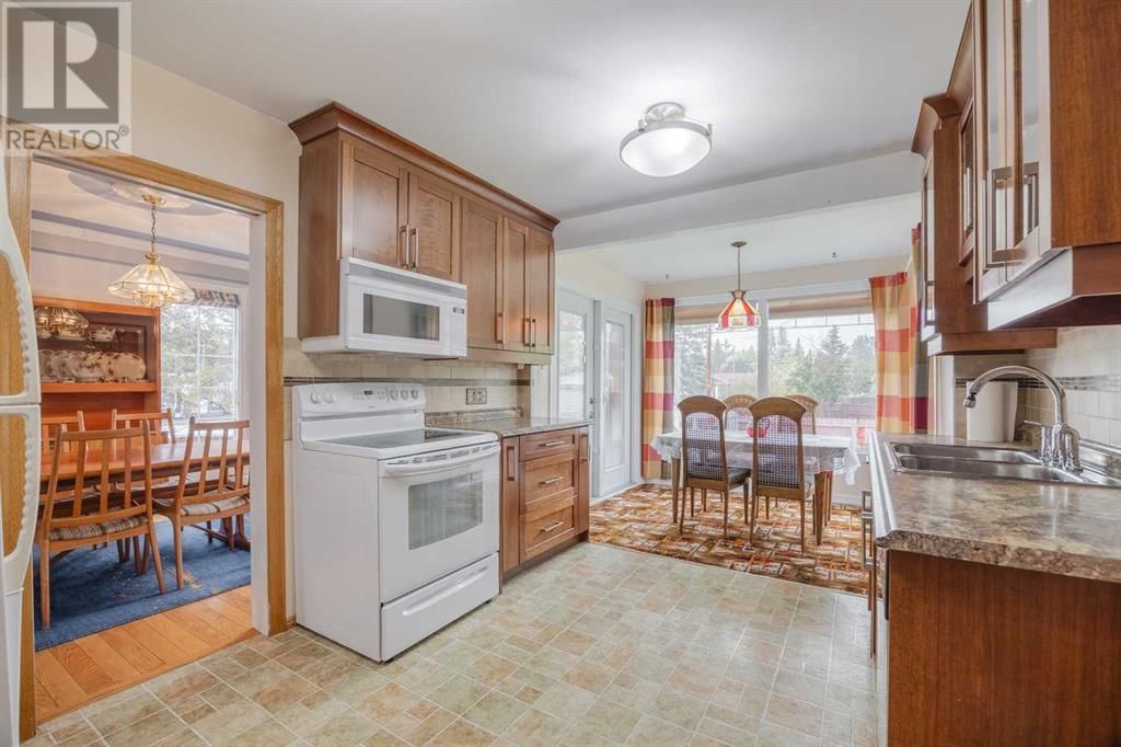 304 WASCANA ROAD SOUTHEAST Image 11