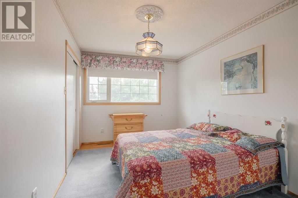 304 WASCANA ROAD SOUTHEAST Image 16
