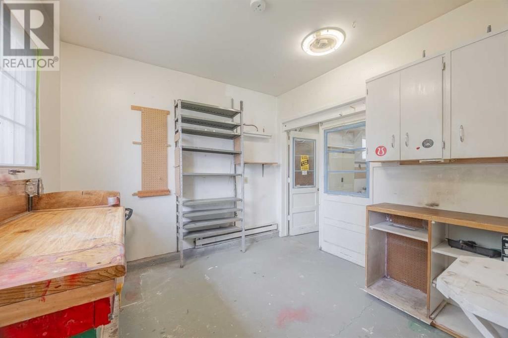 304 WASCANA ROAD SOUTHEAST Image 30