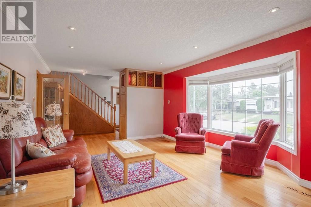 304 WASCANA ROAD SOUTHEAST Image 7