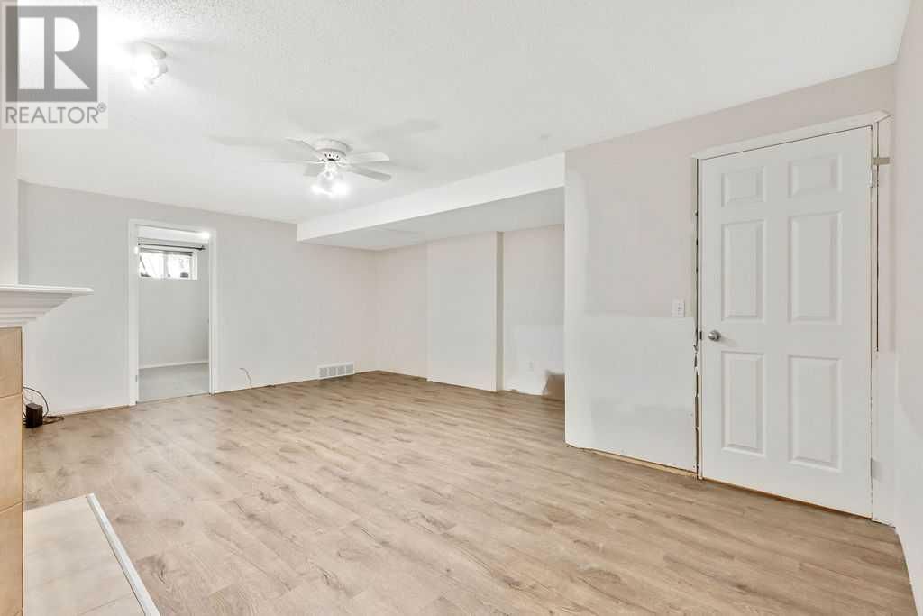 42 GREEN MEADOW CRESCENT Image 22