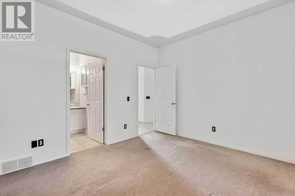 42 GREEN MEADOW CRESCENT Image 3
