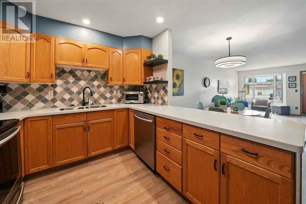 38 DALE CLOSE Image 10