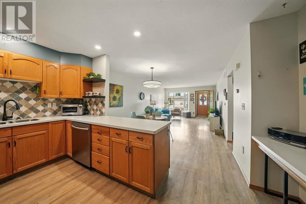 38 DALE CLOSE Image 11