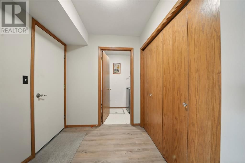 38 DALE CLOSE Image 12