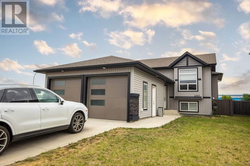 12513 102a Street Grande Prairie, Alberta