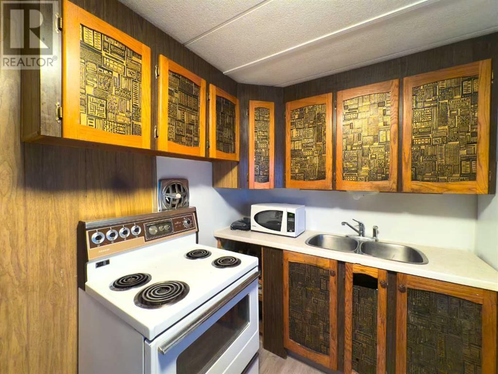 5235 50TH STREET Image 3