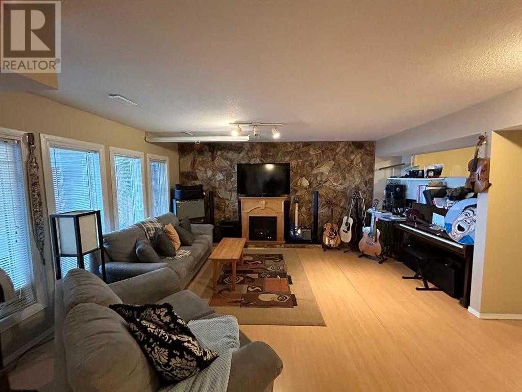 14213352 LAKELAND DRIVE Image 10