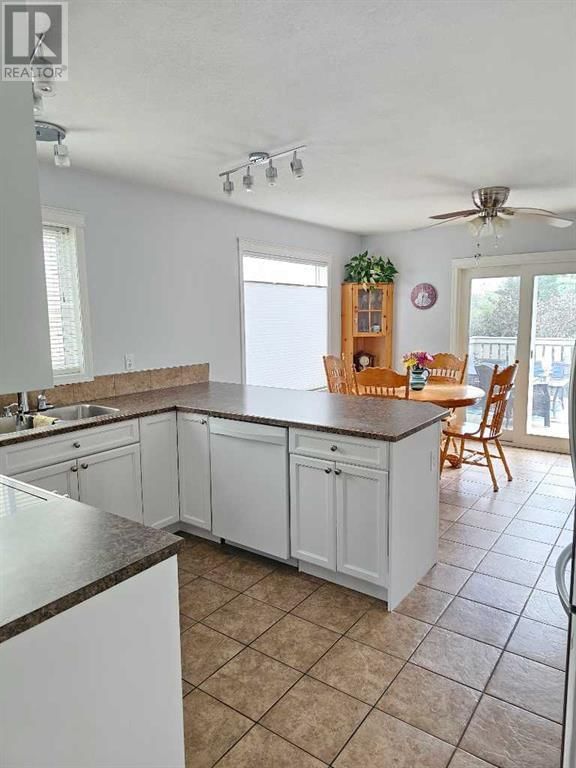 11325 69 AVENUE Image 14
