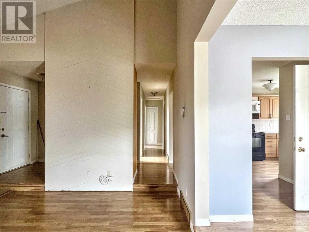 165 ROGERS CRESCENT Image 10