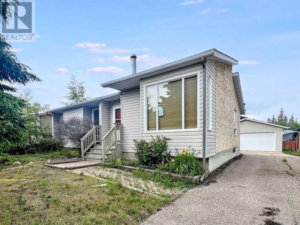 165 ROGERS CRESCENT Image 2