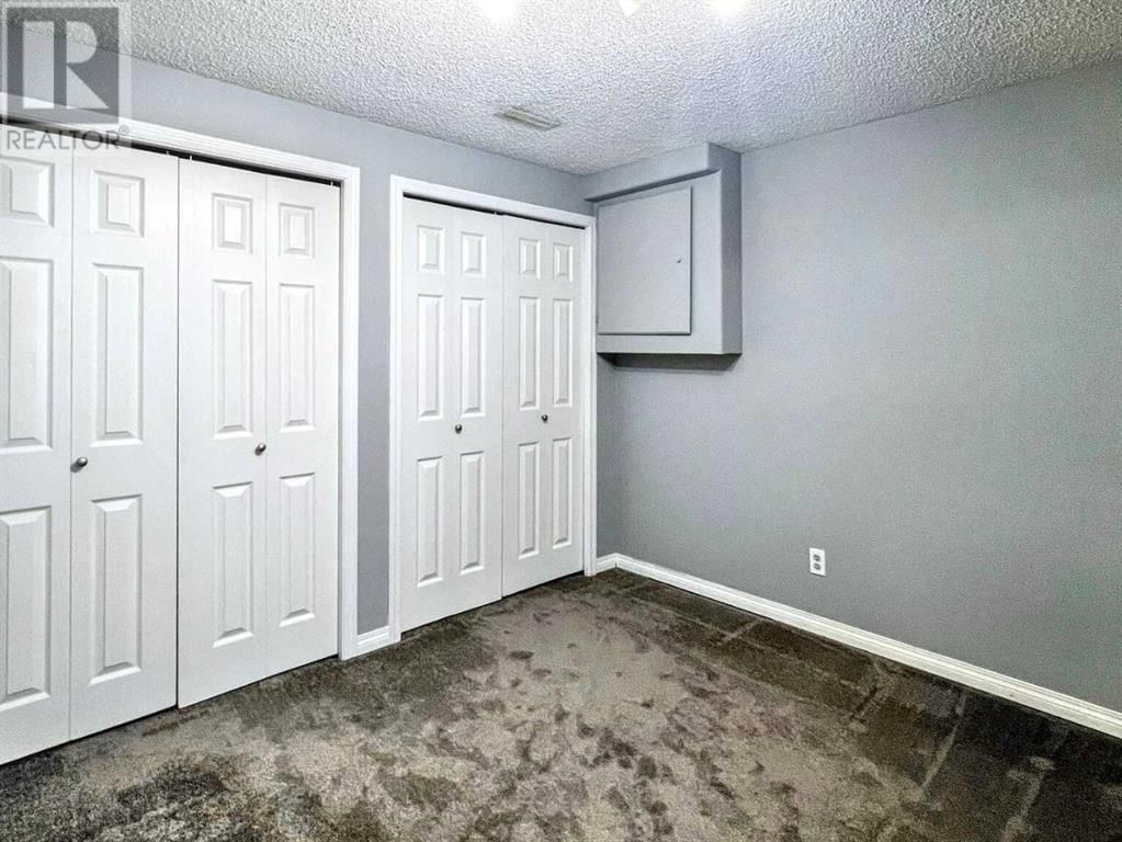 165 ROGERS CRESCENT Image 27