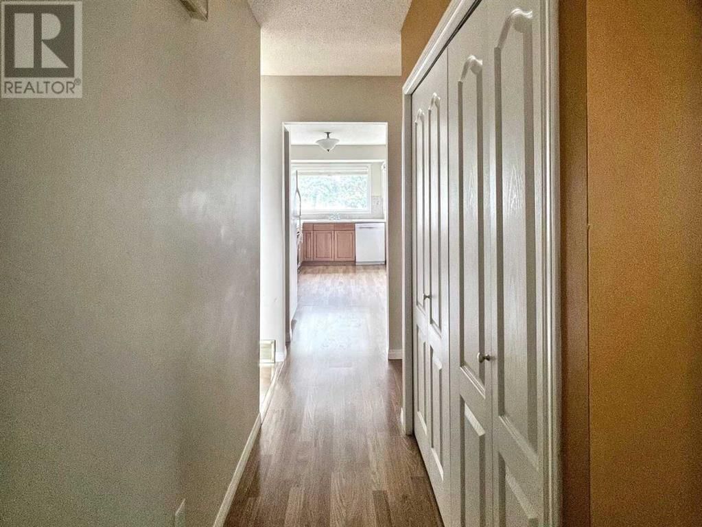 165 ROGERS CRESCENT Image 4