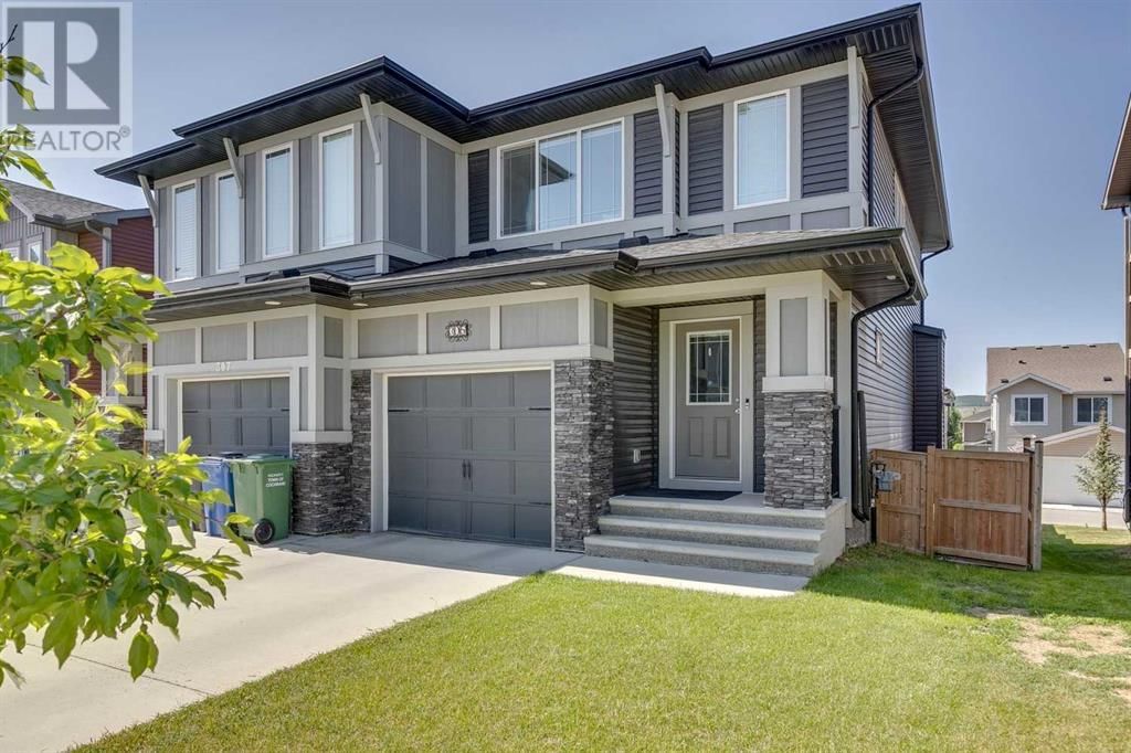 305 HEARTLAND CRESCENT Image 1