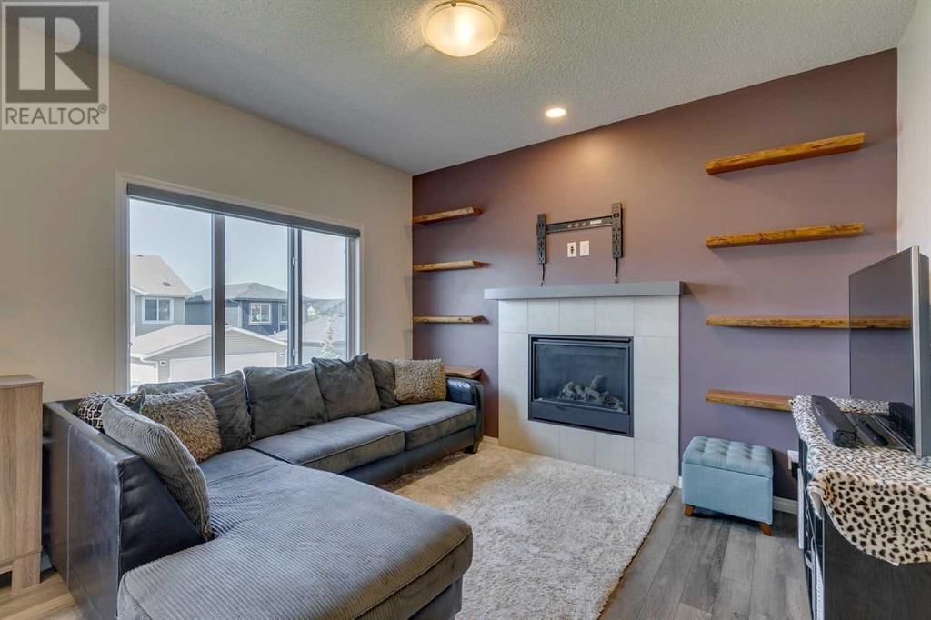 305 HEARTLAND CRESCENT Image 11