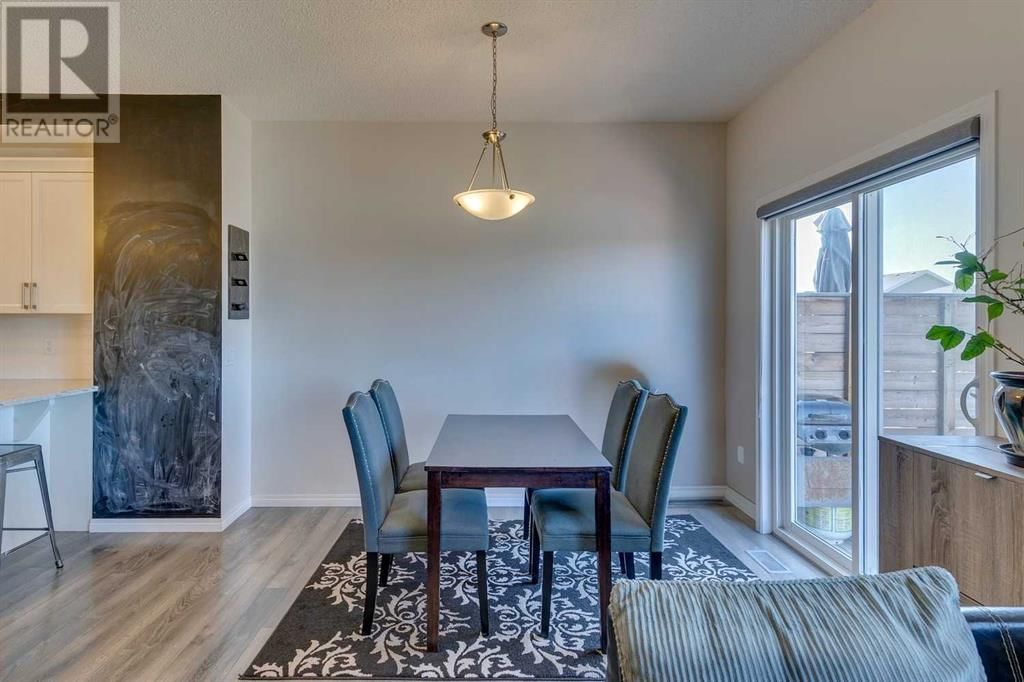 305 HEARTLAND CRESCENT Image 13