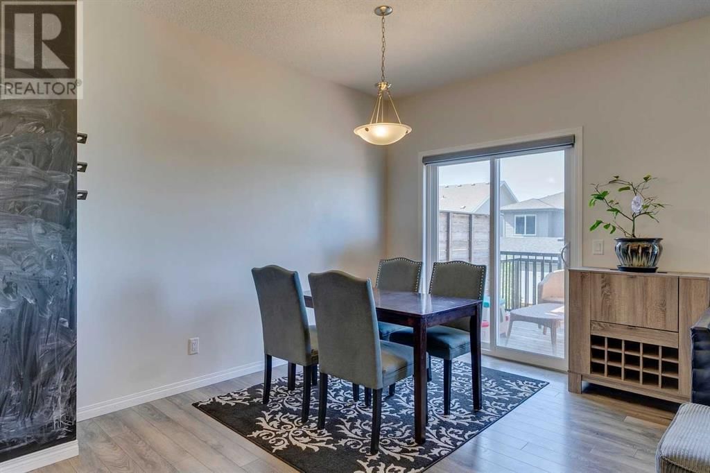 305 HEARTLAND CRESCENT Image 14