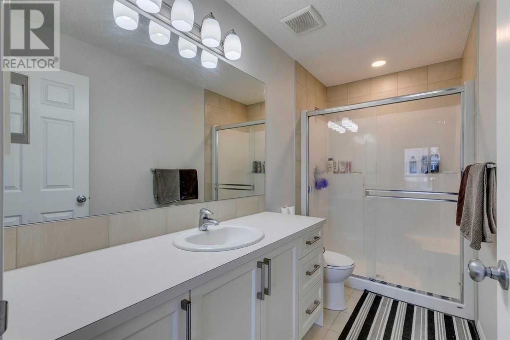 305 HEARTLAND CRESCENT Image 21