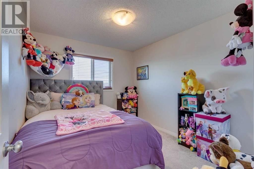 305 HEARTLAND CRESCENT Image 25