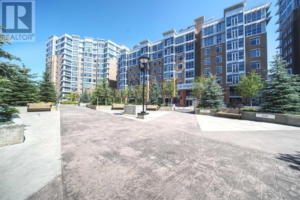 24 VARSITY ESTATES CIRCLE NORTHWEST Image 19