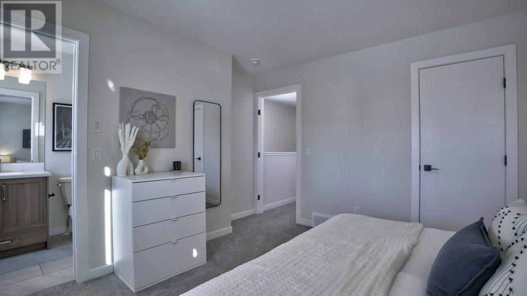 755 WOLF WILLOW BOULEVARD SOUTHEAST Image 18