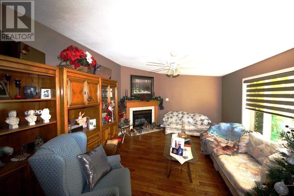 2413 TOWNSHIP ROAD 351 Image 20