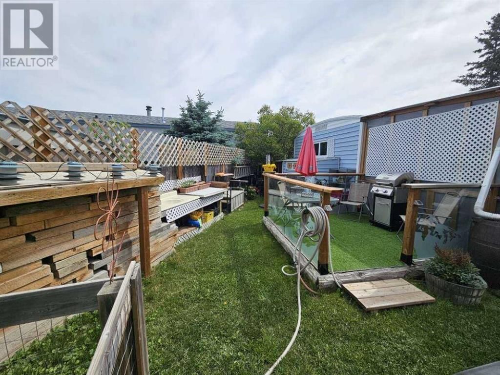 3223 83 STREET NORTHWEST Image 25