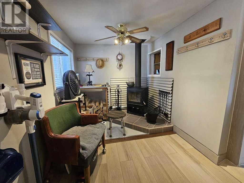 3223 83 STREET NORTHWEST Image 31
