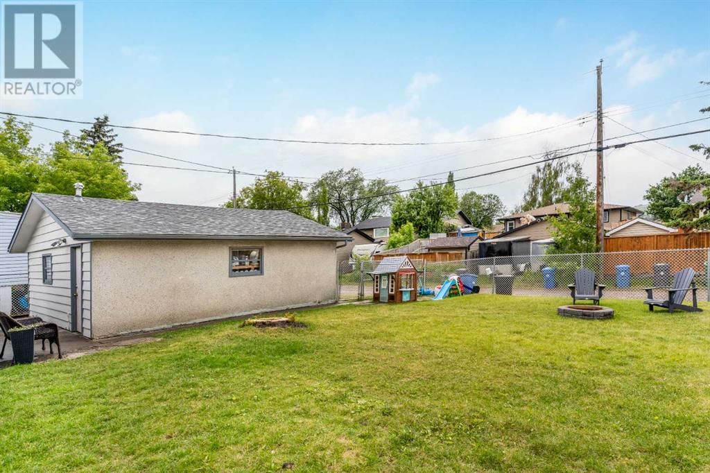 319 HUNTBOURNE HILL NORTHEAST Image 31