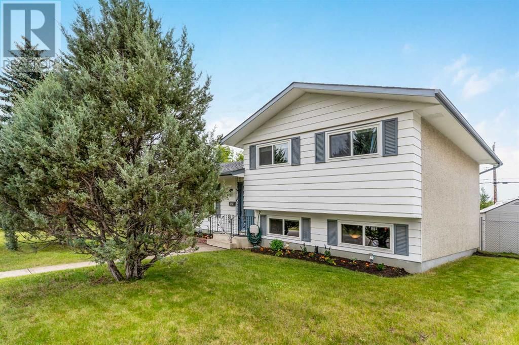 319 HUNTBOURNE HILL NORTHEAST Image 32